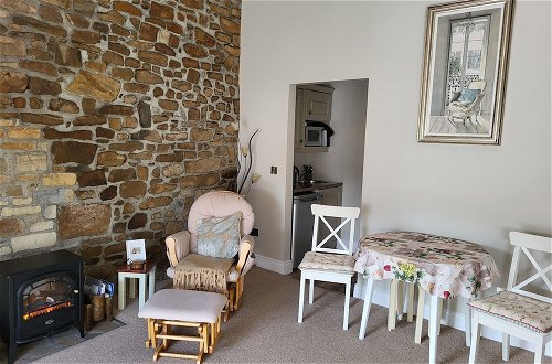 Foto 32 - Charming 2-bed Apartment in Donegal Town Centre