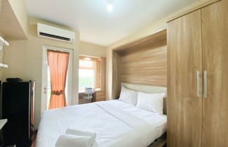 Foto 1 - Cozy Stay Studio Room At Springlake Summarecon Bekasi Apartment