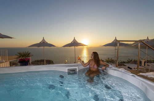 Foto 2 - Luxury Villa Malika - Breathtaking View of Capri and Positano