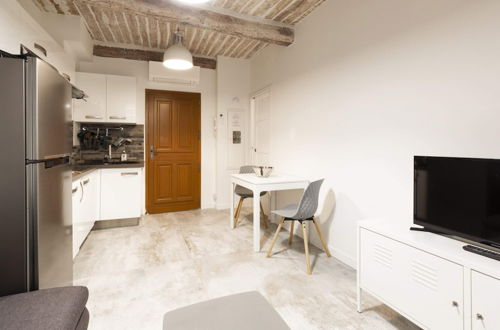 Foto 7 - Great brand new 1 bedroom apartment in the center of old Antibes