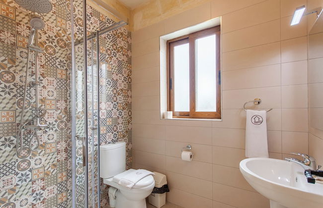Nadurin, Gozitan Villa 7 Bedr. & 2 Pools - Photo 17