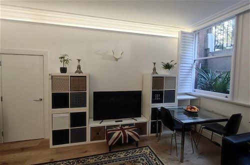 Photo 3 - Luxury 2-bed Apartment in Central London