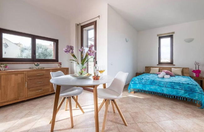 Detached Villa With Garden in Stintino - Photo 28