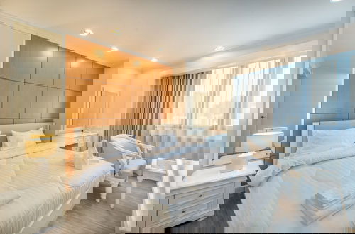 Foto 20 - Neom Town Residence