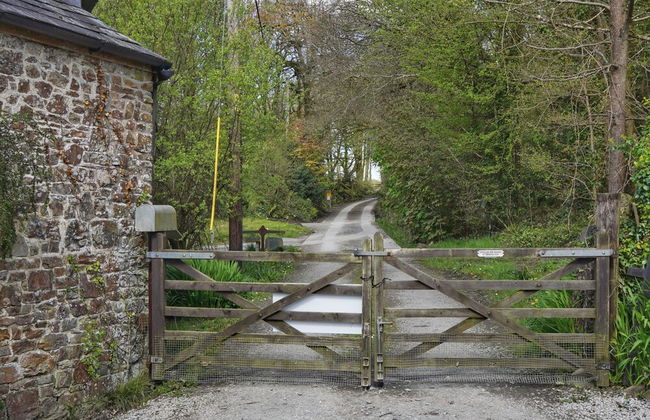 3-bed Cottage - Sleeps 5, Riverside, Hot Tub, Pets - Foto 36