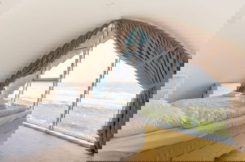 Foto 4 - Luxury Apartment in a Residence Right on the Boulevard and the Beach