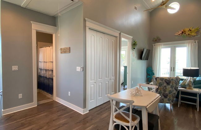 Beachside Paradise Retreat With Luxury - Photo 19