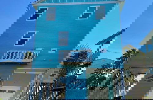 Foto 37 - Beachside Paradise Retreat With Luxury