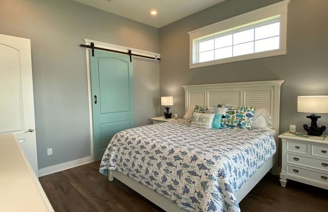 Beachside Paradise Retreat With Luxury - Photo 14