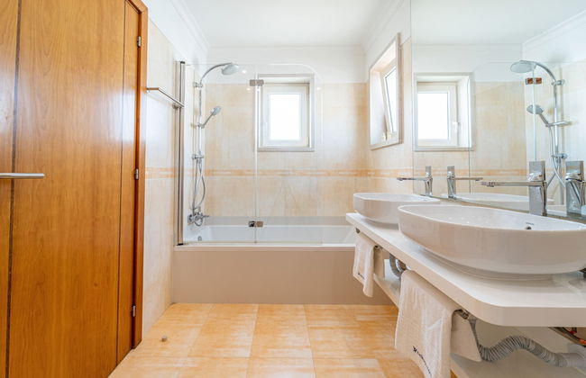 Villa Ribeiro by HelloVacations - Foto 28