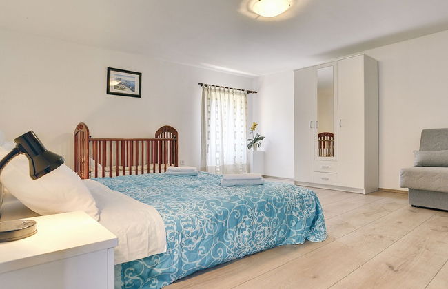 Apartment With Modern Decor and Spacious Garden, 3 km From the Beach - Foto 7