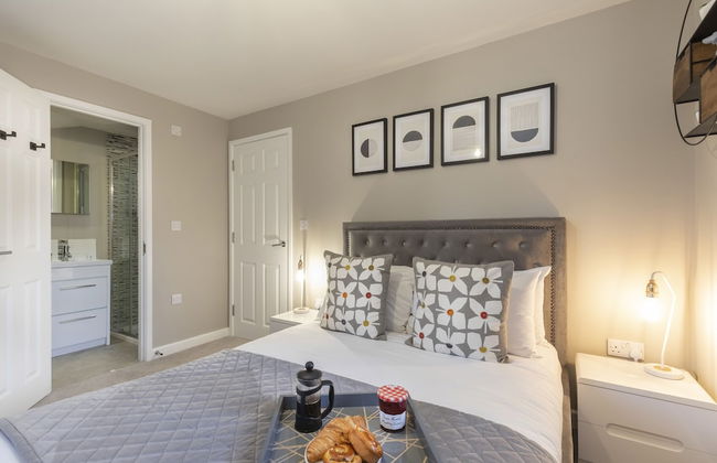 Elliot Oliver - 2 Bedroom Garden Apartment With Parking - Foto 6