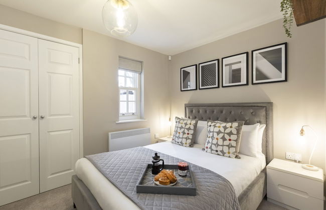 Elliot Oliver - 2 Bedroom Garden Apartment With Parking - Foto 5