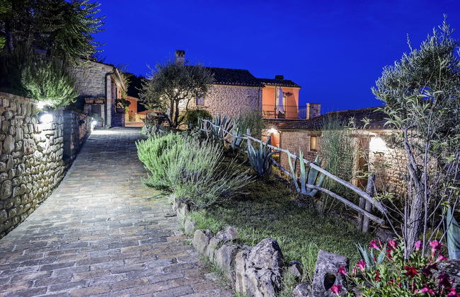 Fabulous Holiday Home With Wifi in Monte San Martino Italy - Foto 1