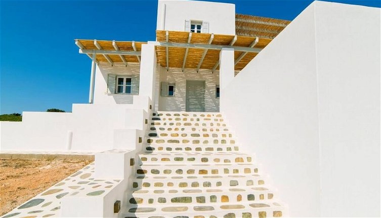 Photo 1 - Coral Villa With 4 Bedrooms in Paros