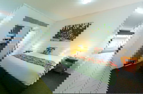 Photo 6 - Miro Apartments
