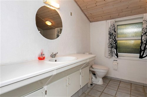 Photo 5 - 8 Person Holiday Home in Blavand
