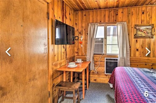 Foto 34 - Hidden Rest Cabins & Resort