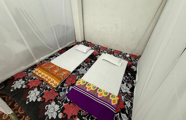 Arail Tent City Kumbh Cottage - Foto 18