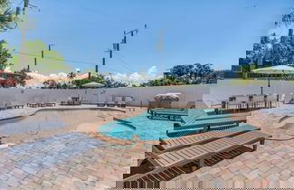 Foto 1 - Welcome To Sunset Paradise Wonderful! Vacation Rental - 2633 Estero Blvd Unit B 4 Bedroom Home by RedAwning