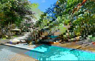 Foto 1 - Islands Inn on the Drive - Poolside Paradise - Queen Bed - B2