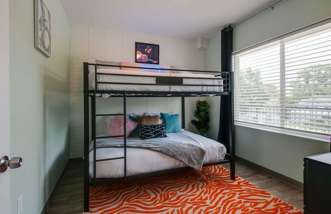 NEW 4 Bedroom Apt Near DT Walk to Restaurants - Foto 10