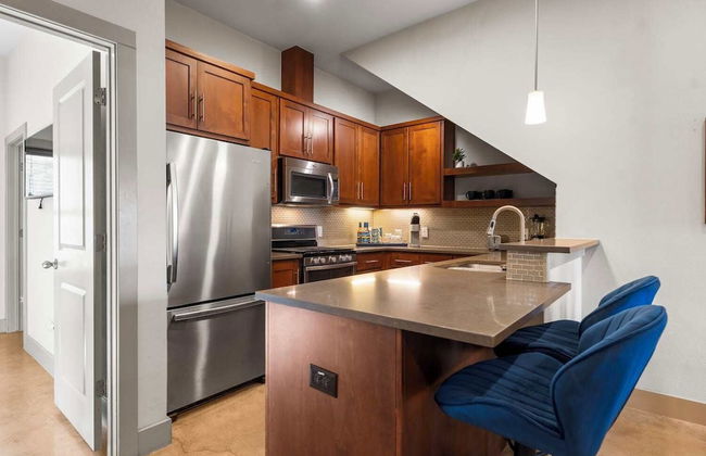 Chic & Homey 3BR Close to Downtown - Foto 10