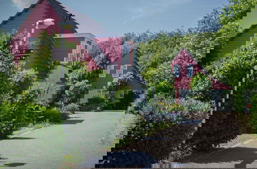 Photo 17 - Nice Holiday Home Near Beach