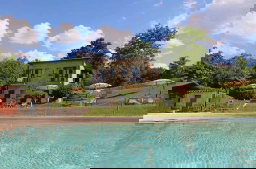 Foto 14 - Characteristic Farmhouse With Pool