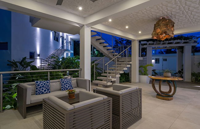Santosha Whitehouse JM - 10 Bedroom Villa w Private Beach - Foto 47