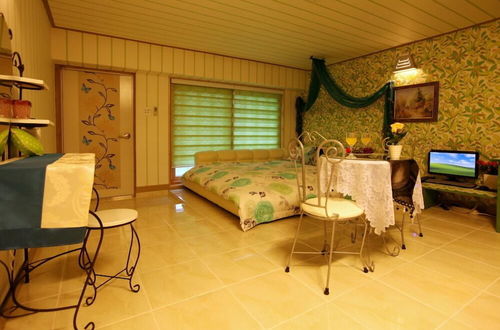 Photo 9 - Carib Pension