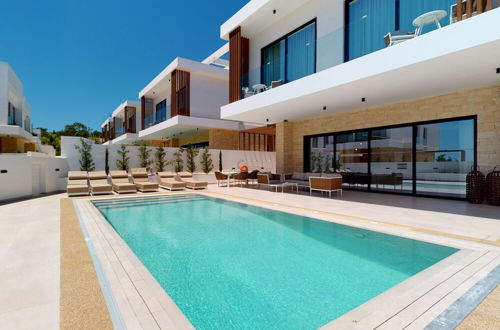 Foto 13 - Sanders Konnos Bay Erato - Beautiful 4-bdr Villa With Side Sea View