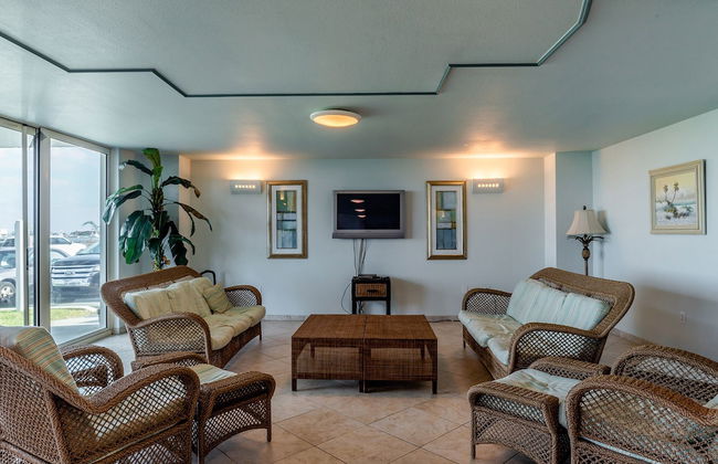 Sabine Yacht & Racquet by Southern Vacation Rentals - Foto 42