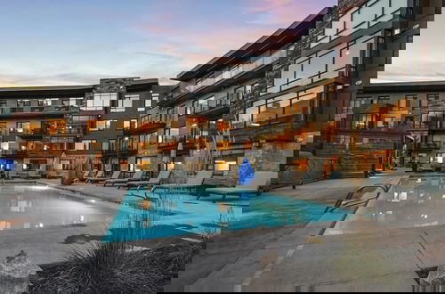 Foto 45 - Stunning 4-bdr Penthouse With Rooftop Deck Ski-in out Access Pool hot Tubs 5-star Amenities