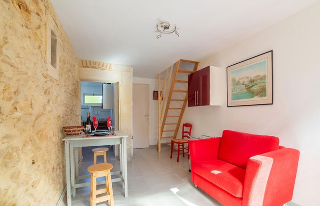 Cosy Holiday Home in Bergerac With Terrace - Foto 9