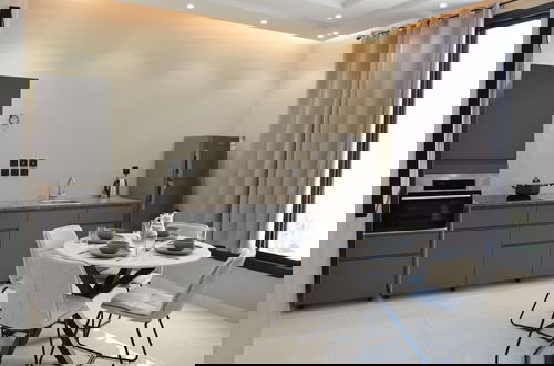 Photo 17 - Foothills Luxury Residence