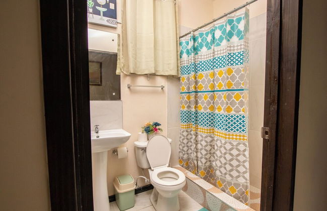 Entire Homestay In Kingston - by Airport - Foto 18