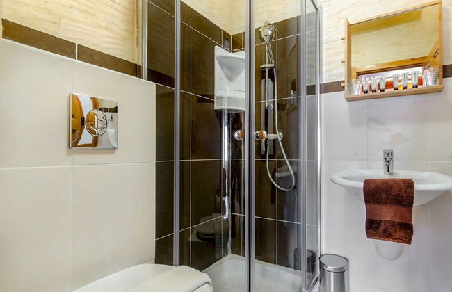 A Stunning Pet Friendly Villa With a Pool Gozo - Photo 32