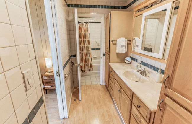 Parkstrip Place, Pet Friendly Downtown Home by RedAwning - Foto 47