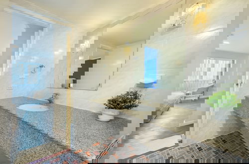 Foto 76 - Neom Town Residence