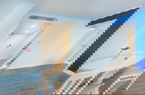 Foto 49 - Neom Town Residence
