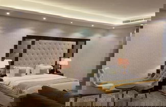 Photo 3 - The Glorious Hotel