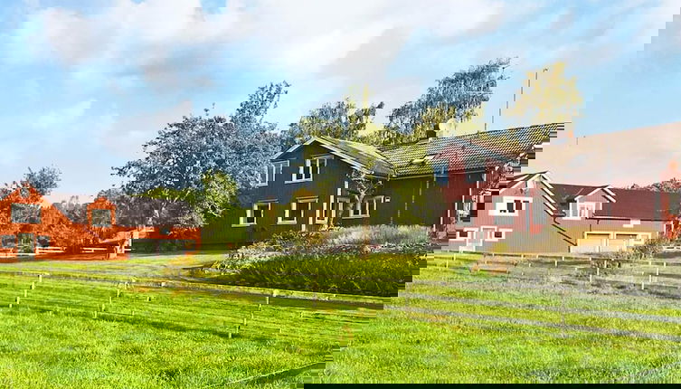 Foto 1 - 8 Person Holiday Home in Bralanda-by Traum