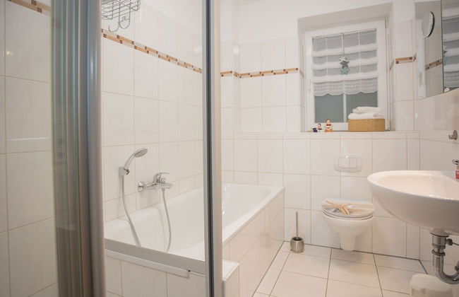 Bright Flat in Neuastenberg With Terrace - Foto 16
