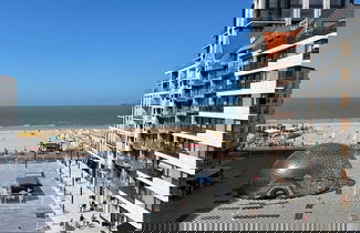 Foto 2 - Renovated Apartment With sea View and Parking