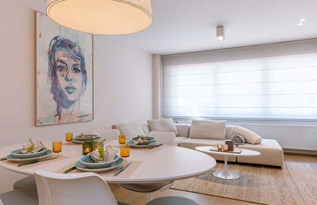 Spacious Apartment in the Center of Knokke - Photo 1