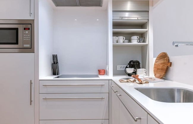 Spacious Apartment in the Center of Knokke - Photo 6