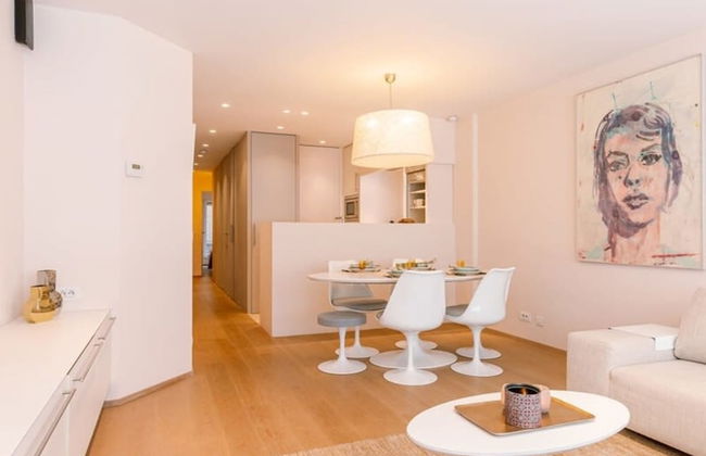 Spacious Apartment in the Center of Knokke - Photo 2