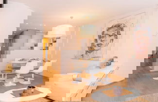 Photo 2 - Spacious Apartment in the Center of Knokke