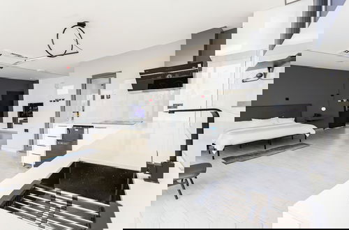 Photo 5 - Bankable Roomzzz